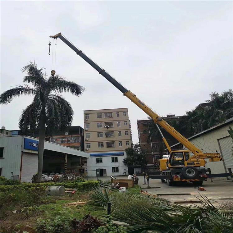 通川12吨吊车出租一天的收费标准是什么