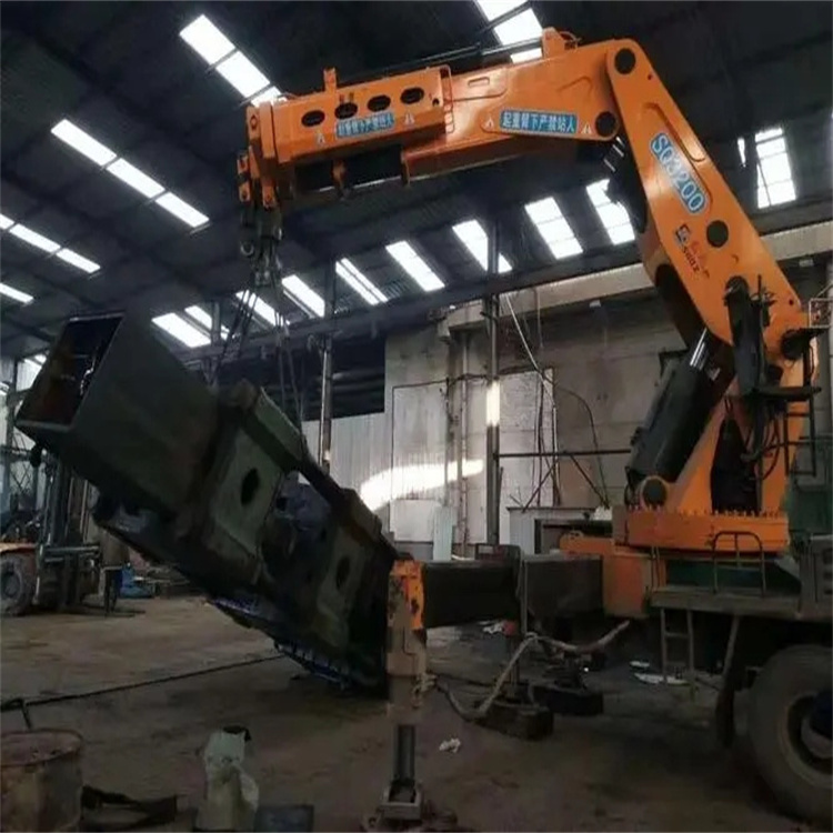 通川200吨折臂吊出租