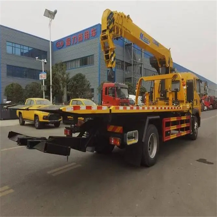 通川附近小随车吊出租电话，轻松解决搬运烦恼