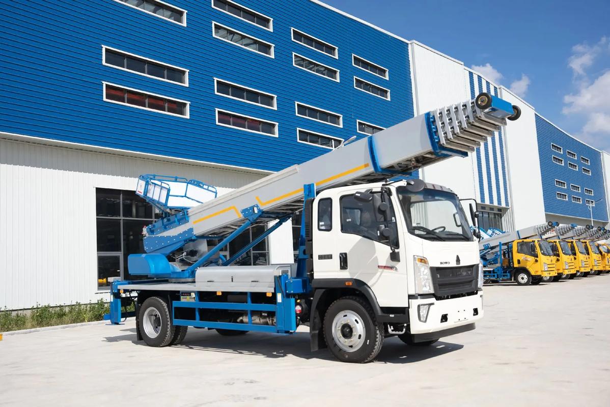 通川出租云梯车高空作业车 建筑垃圾搬运